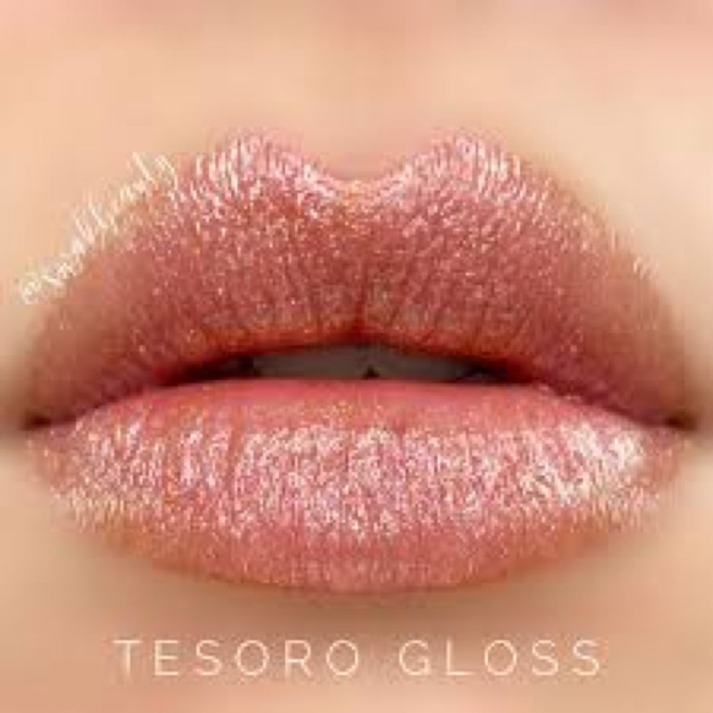 Lipsense by Senegence. Shade: Tesoro Midi Gloss (.2fl oz). NWT.